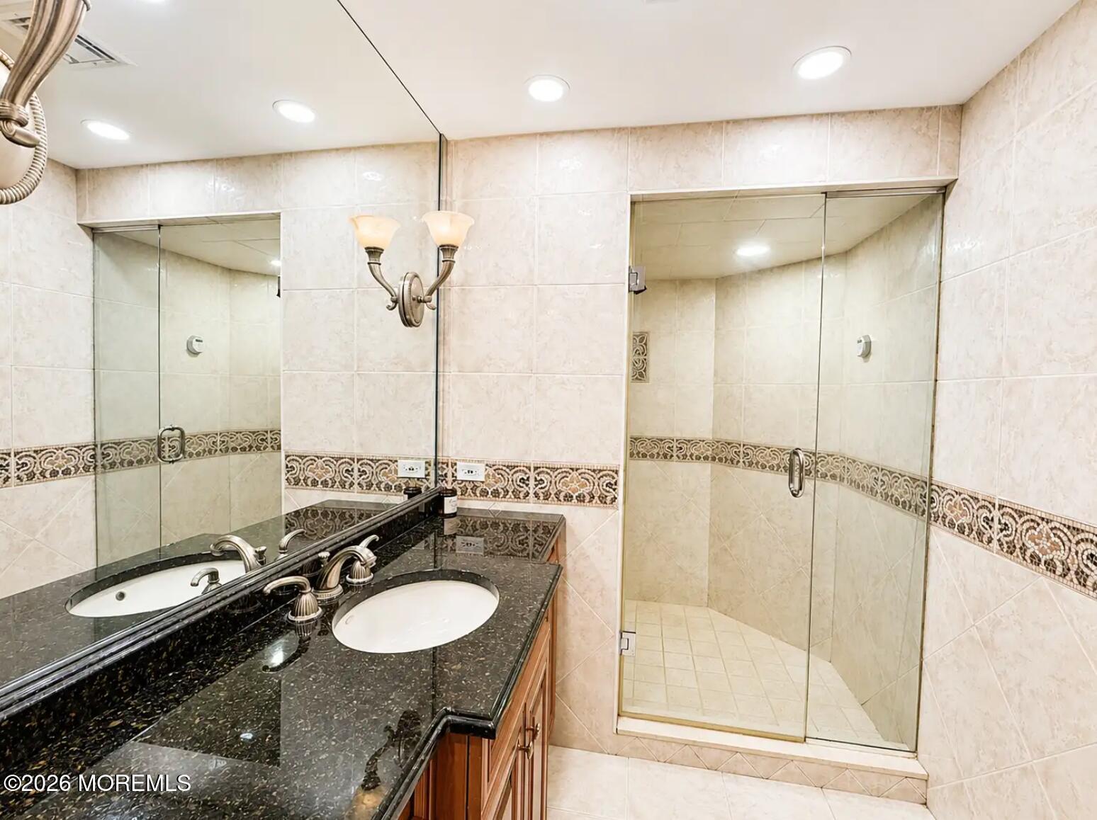 5 Hemlock Lane Holmdel NJ 07733