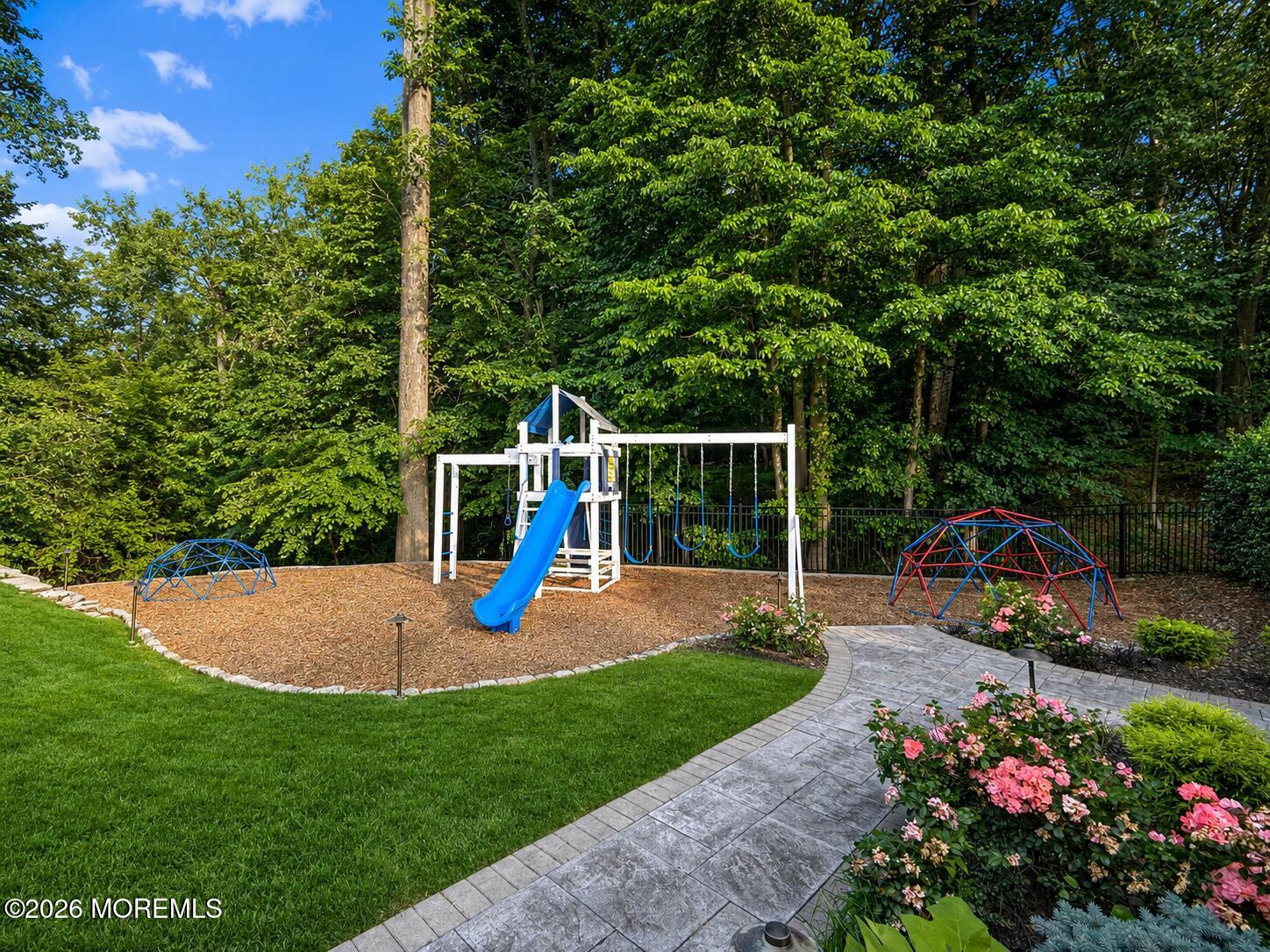 5 Hemlock Lane Holmdel NJ 07733