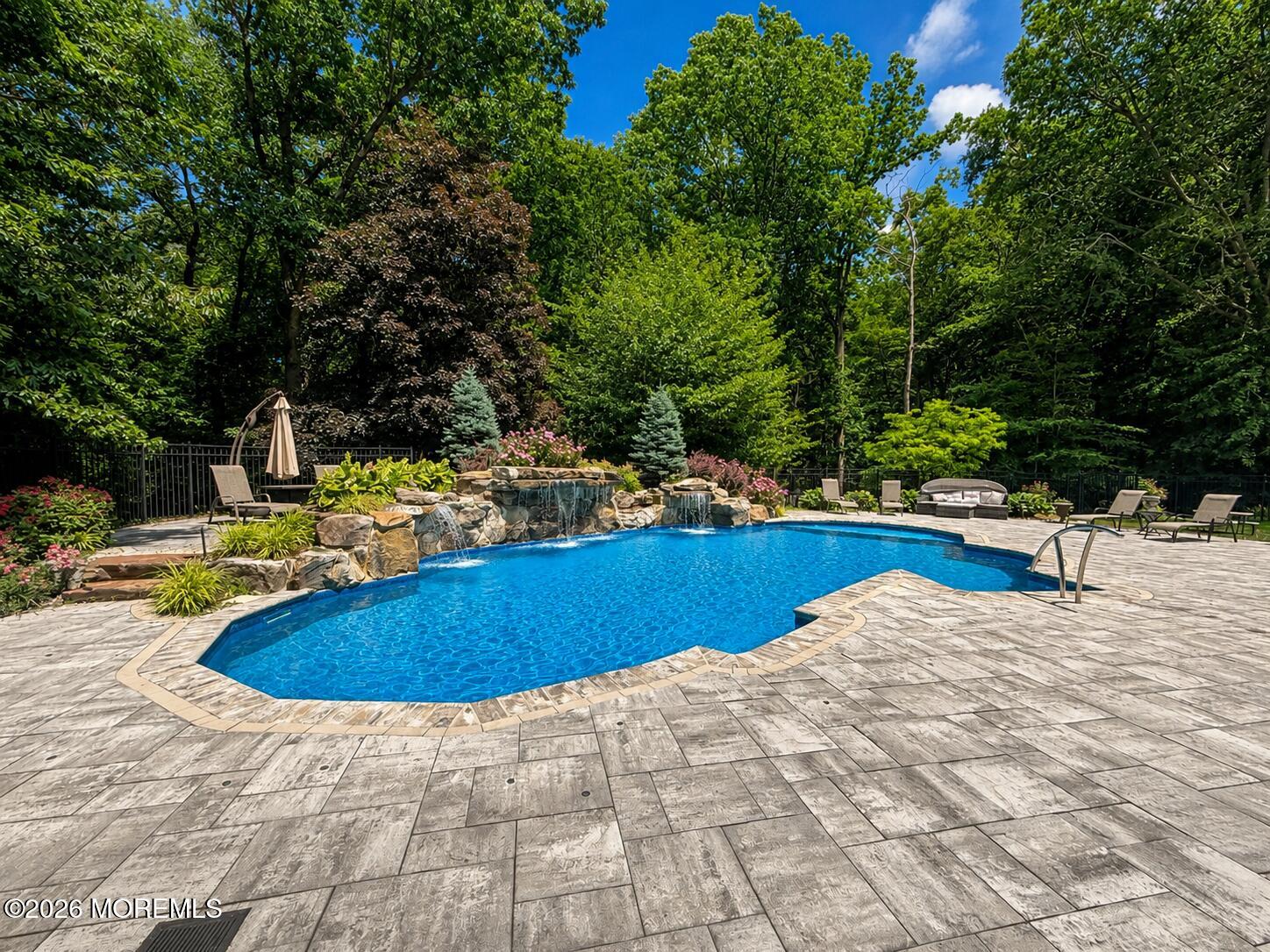 5 Hemlock Lane Holmdel NJ 07733