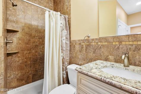 3 Kristin Court Manalapan NJ 07726