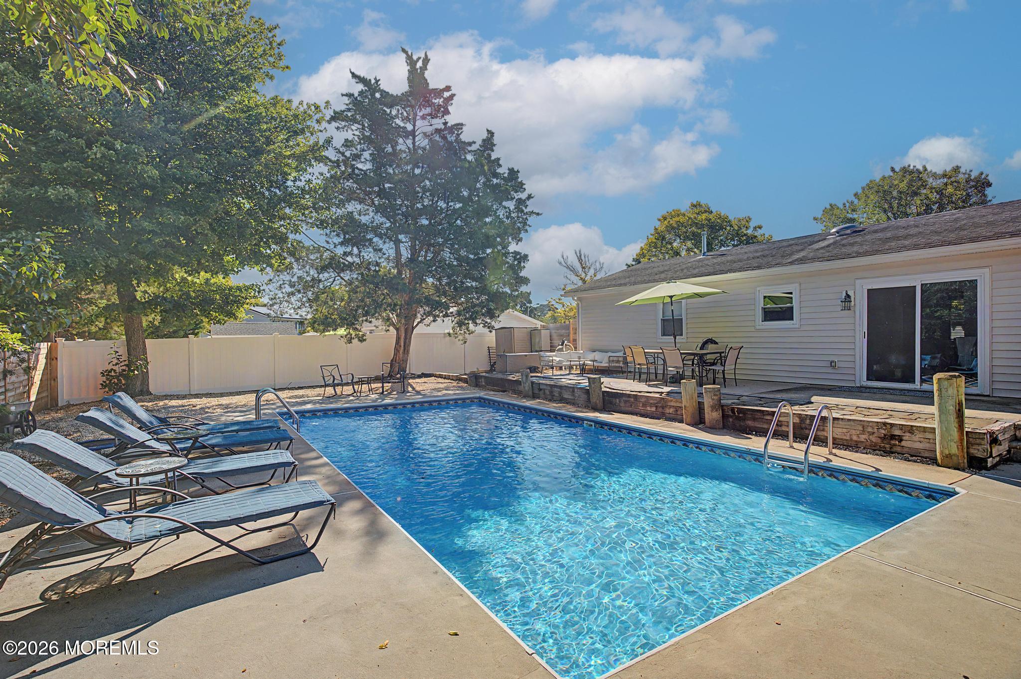 18 Fresno Street Barnegat NJ 08005