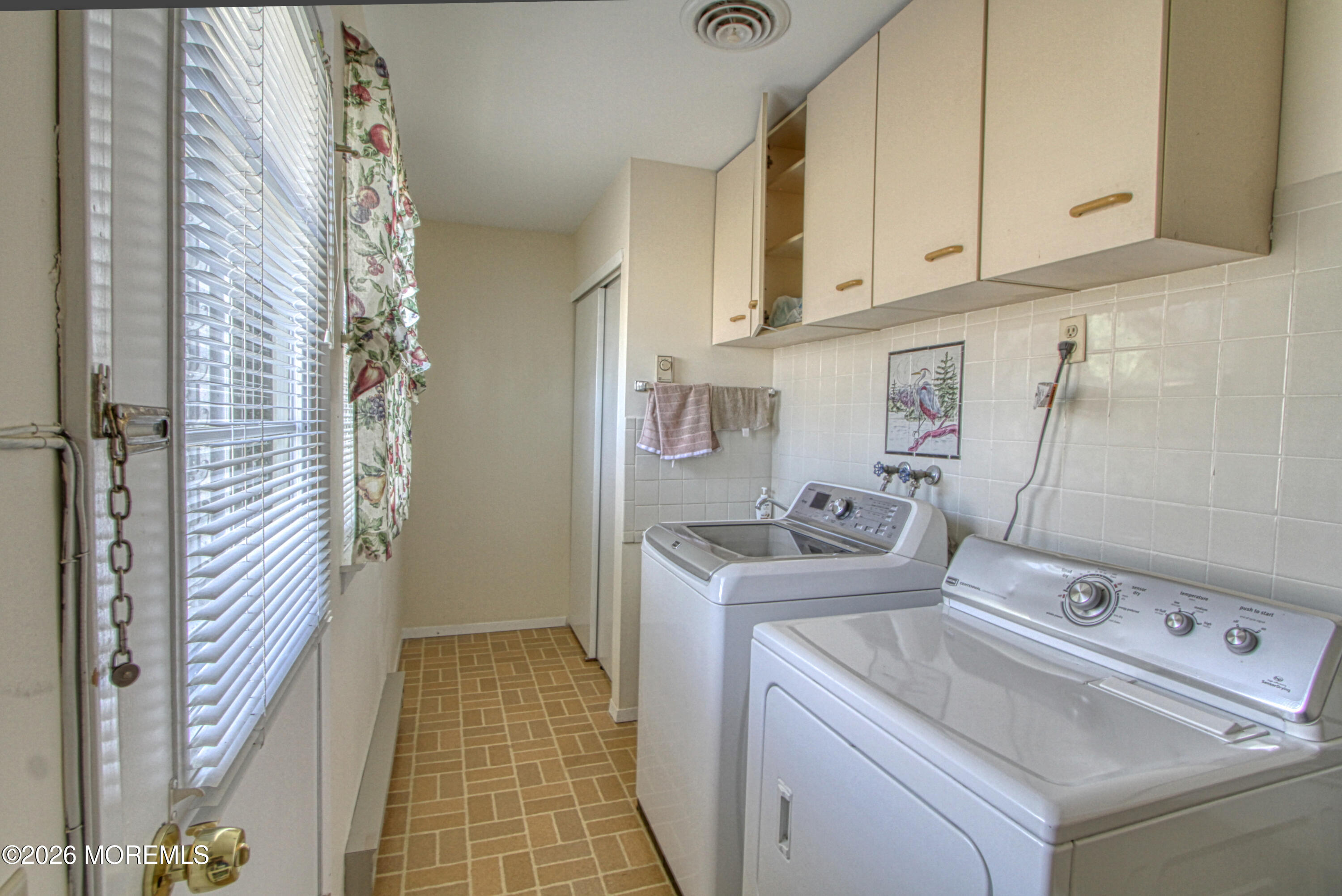 3 Amesbury Road Whiting NJ 08759