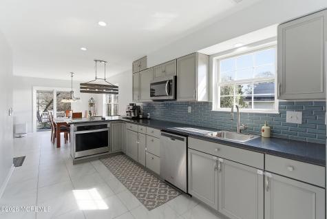 335 Park Avenue Union Beach NJ 07735