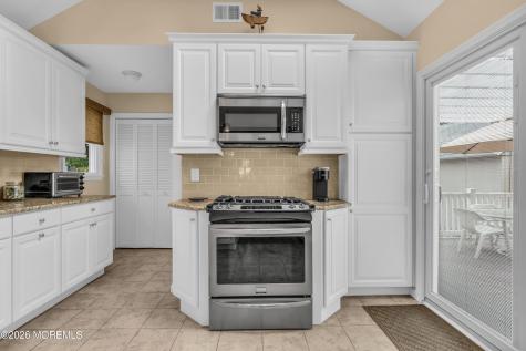 39 8th Avenue Seaside Park NJ 08752