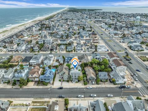 39 8th Avenue Seaside Park NJ 08752