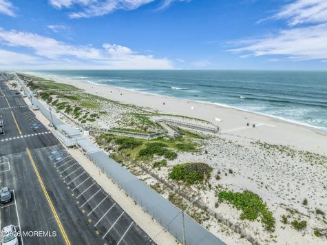 39 8th Avenue Seaside Park NJ 08752