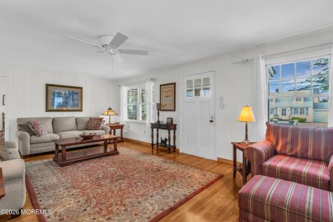 39 8th Avenue Seaside Park NJ 08752