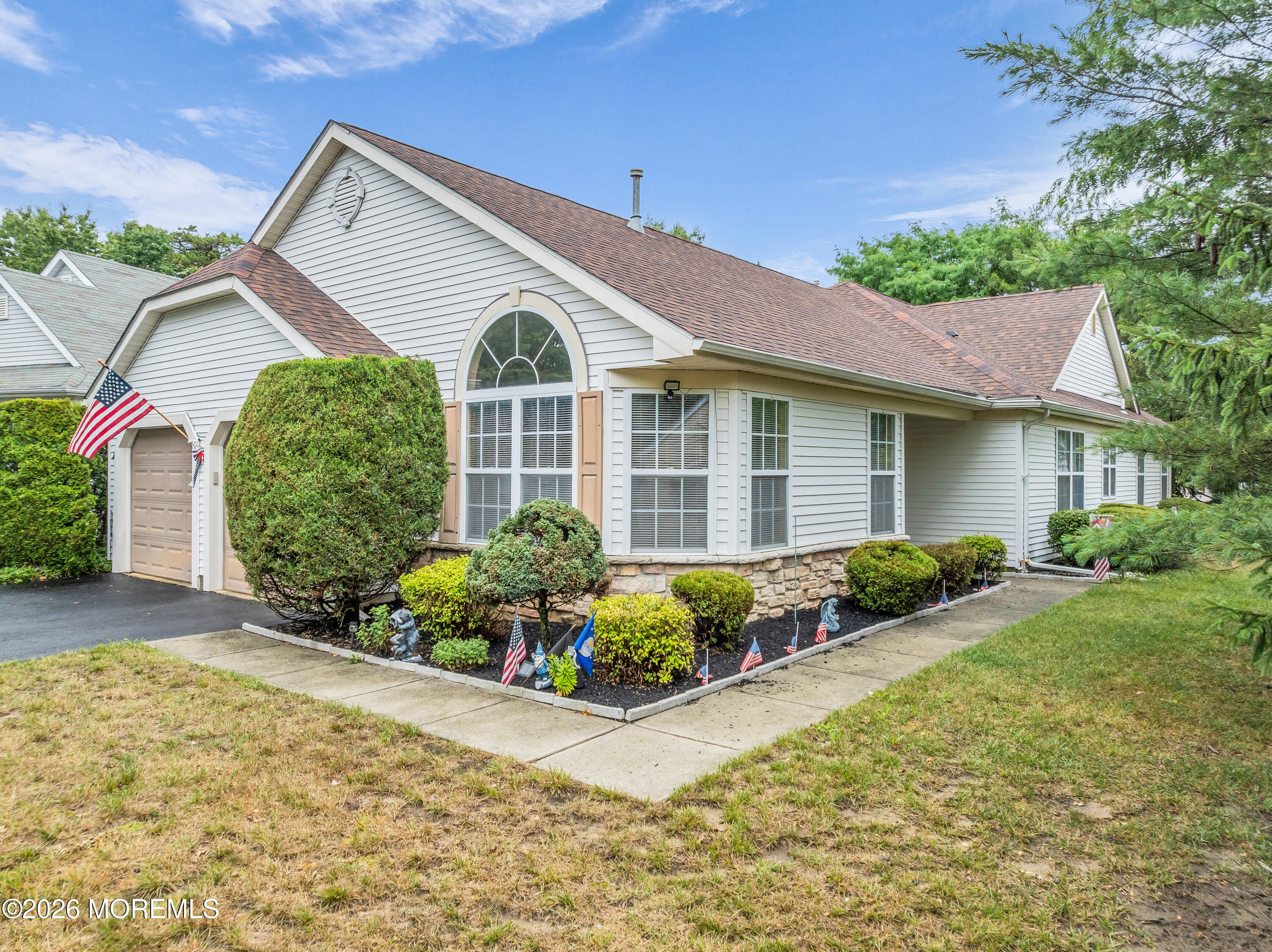 2 Pine Valley Court Lakewood NJ 08701