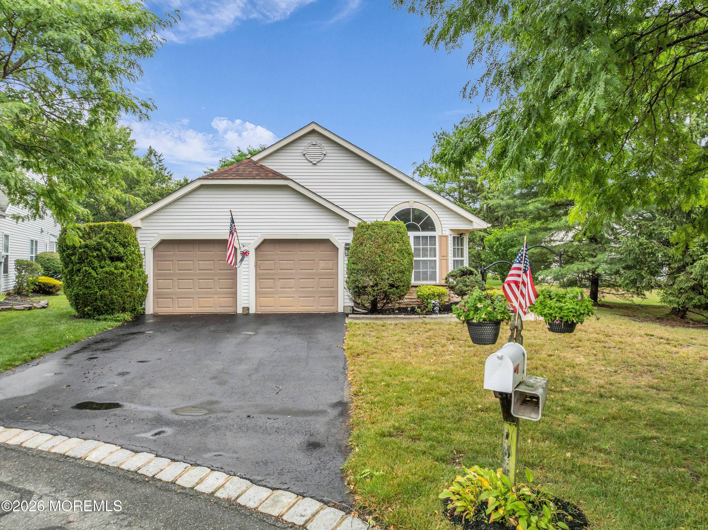 2 Pine Valley Court Lakewood NJ 08701