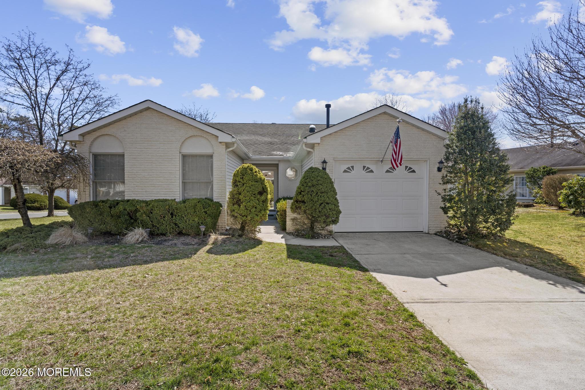 1523 Heatherleaf Lane Toms River NJ 08755