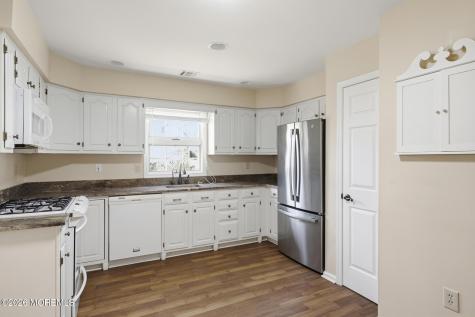 1523 Heatherleaf Lane Toms River NJ 08755