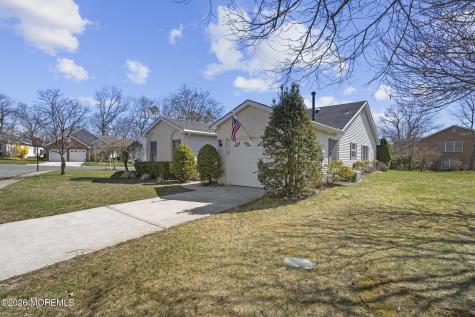 1523 Heatherleaf Lane Toms River NJ 08755