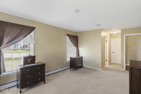1523 Heatherleaf Lane Toms River NJ 08755