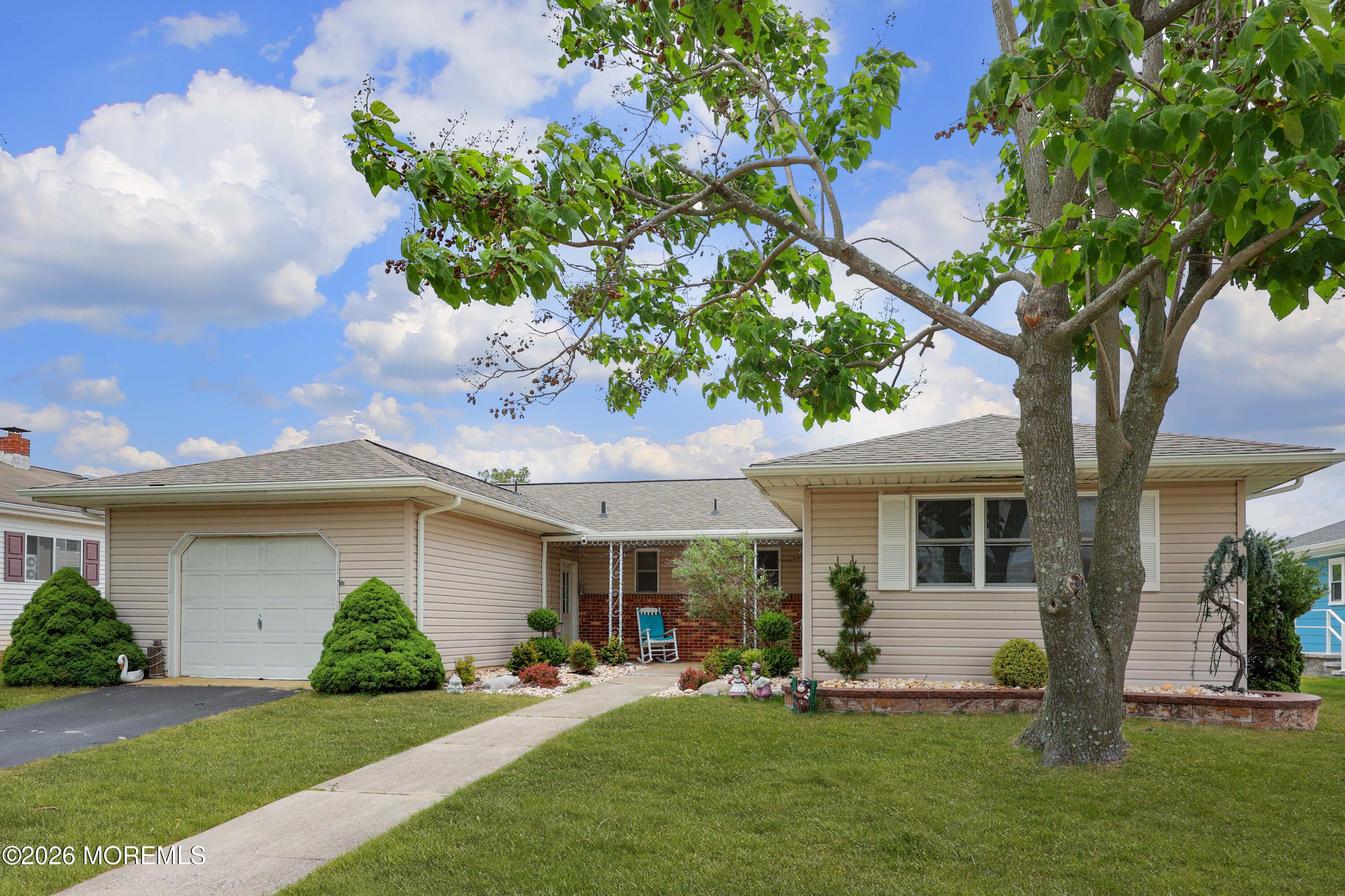 201 Bonaire Drive Toms River NJ 08757