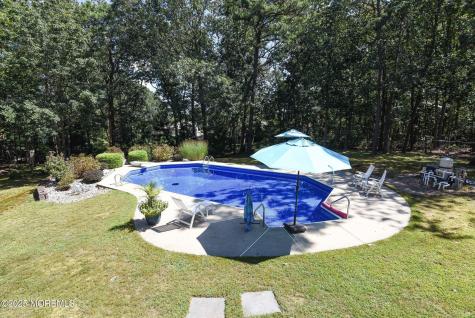 14 Bittersweet Drive Jackson NJ 08527