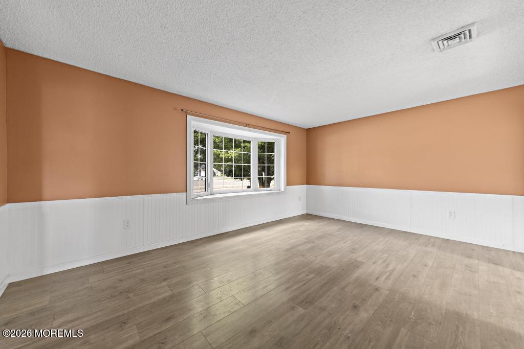 14 Oneida Avenue Waretown NJ 08758