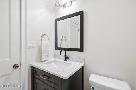 9 Lakeview Drive Tinton Falls NJ 07712