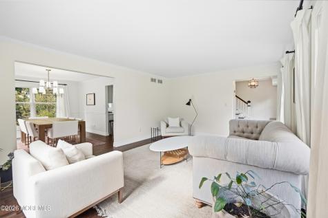9 Lakeview Drive Tinton Falls NJ 07712