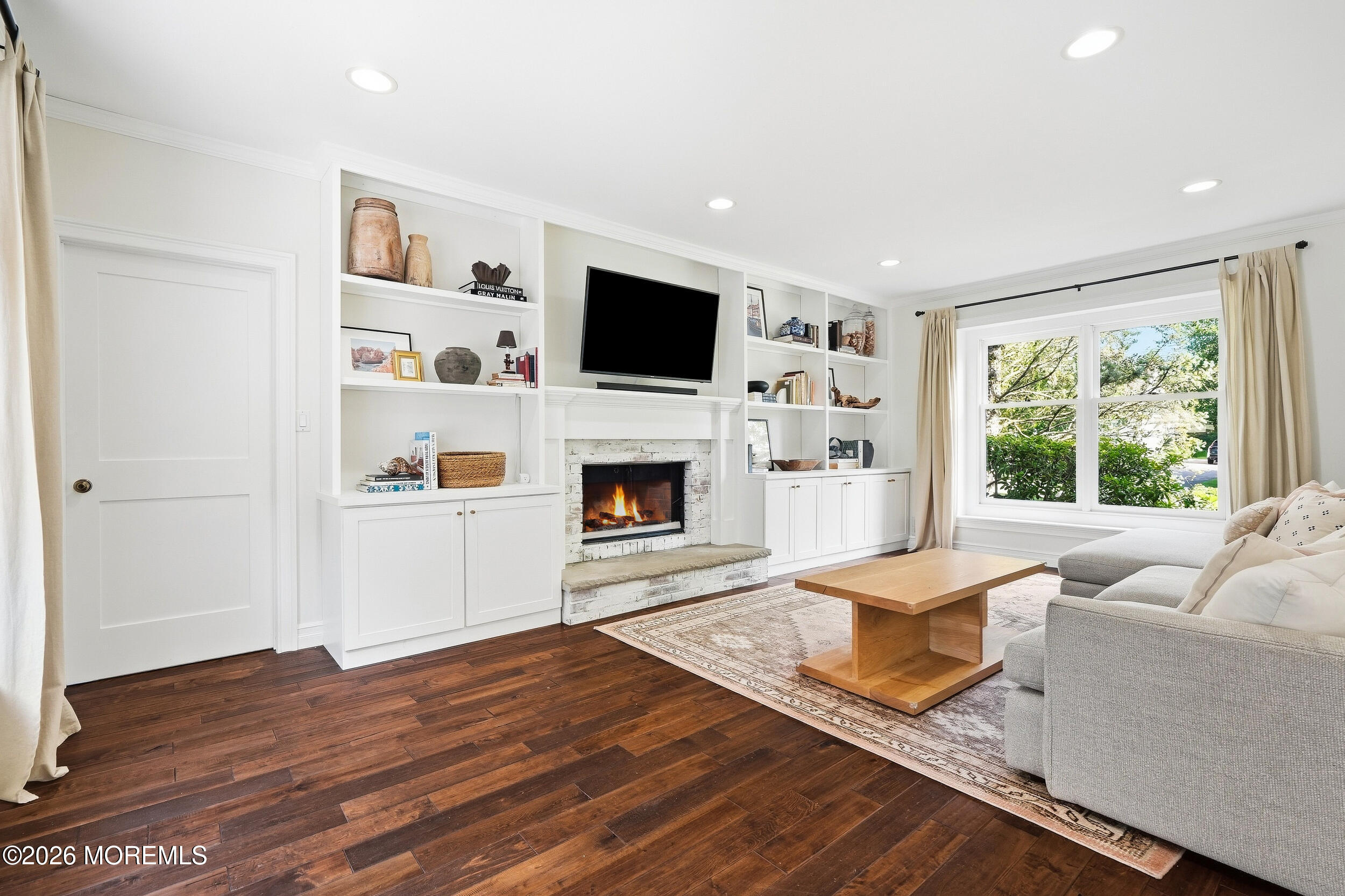 9 Lakeview Drive Tinton Falls NJ 07712