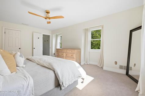 9 Lakeview Drive Tinton Falls NJ 07712