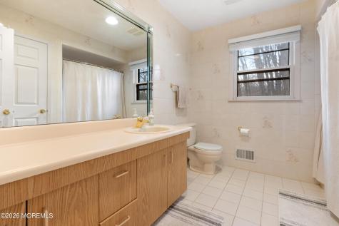 25 Cherokee Road East Brunswick NJ 08816