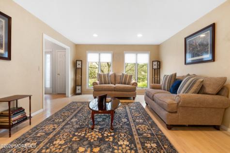 25 Cherokee Road East Brunswick NJ 08816