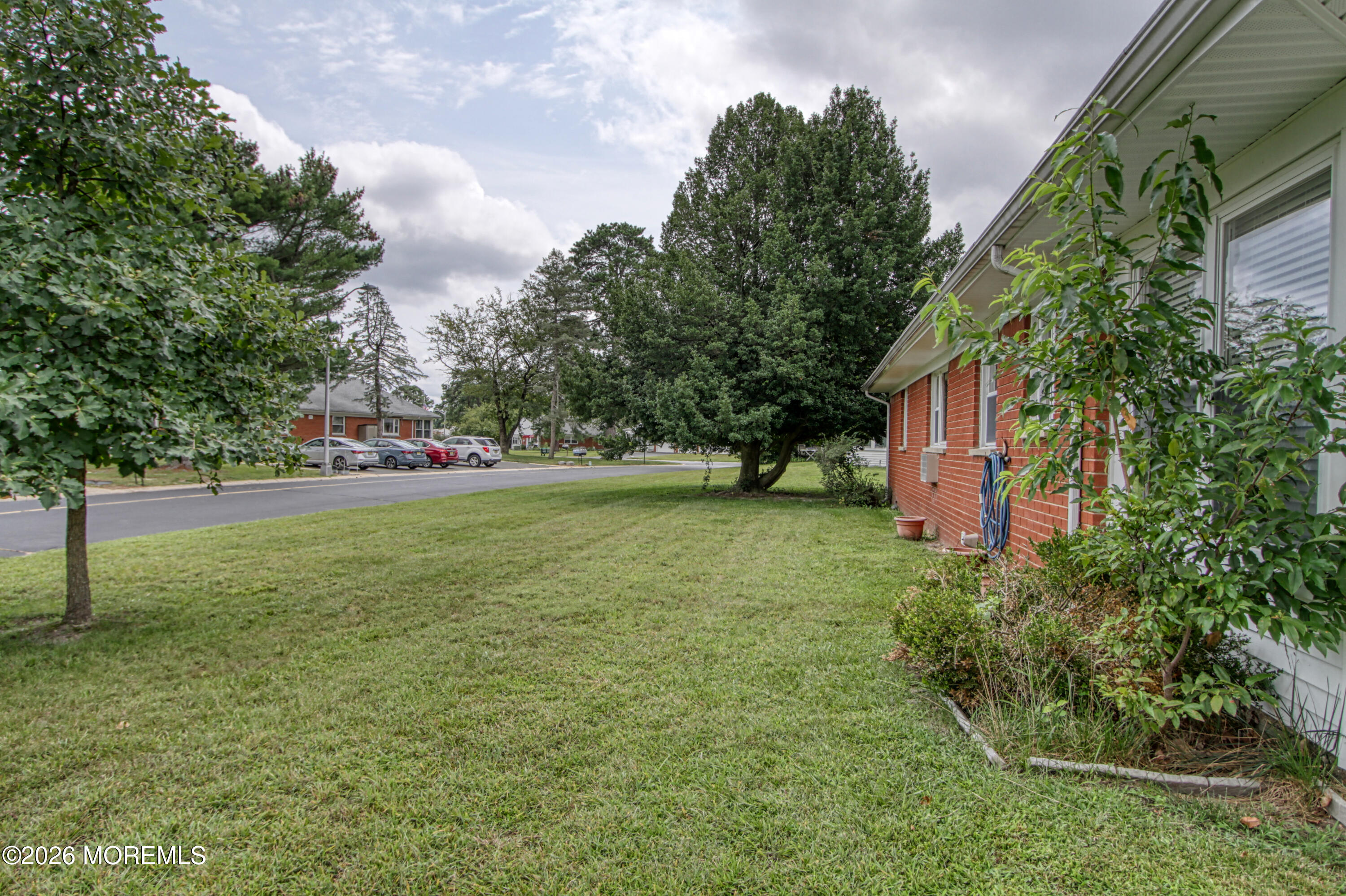71 Bellhaven Court Manchester NJ 08759