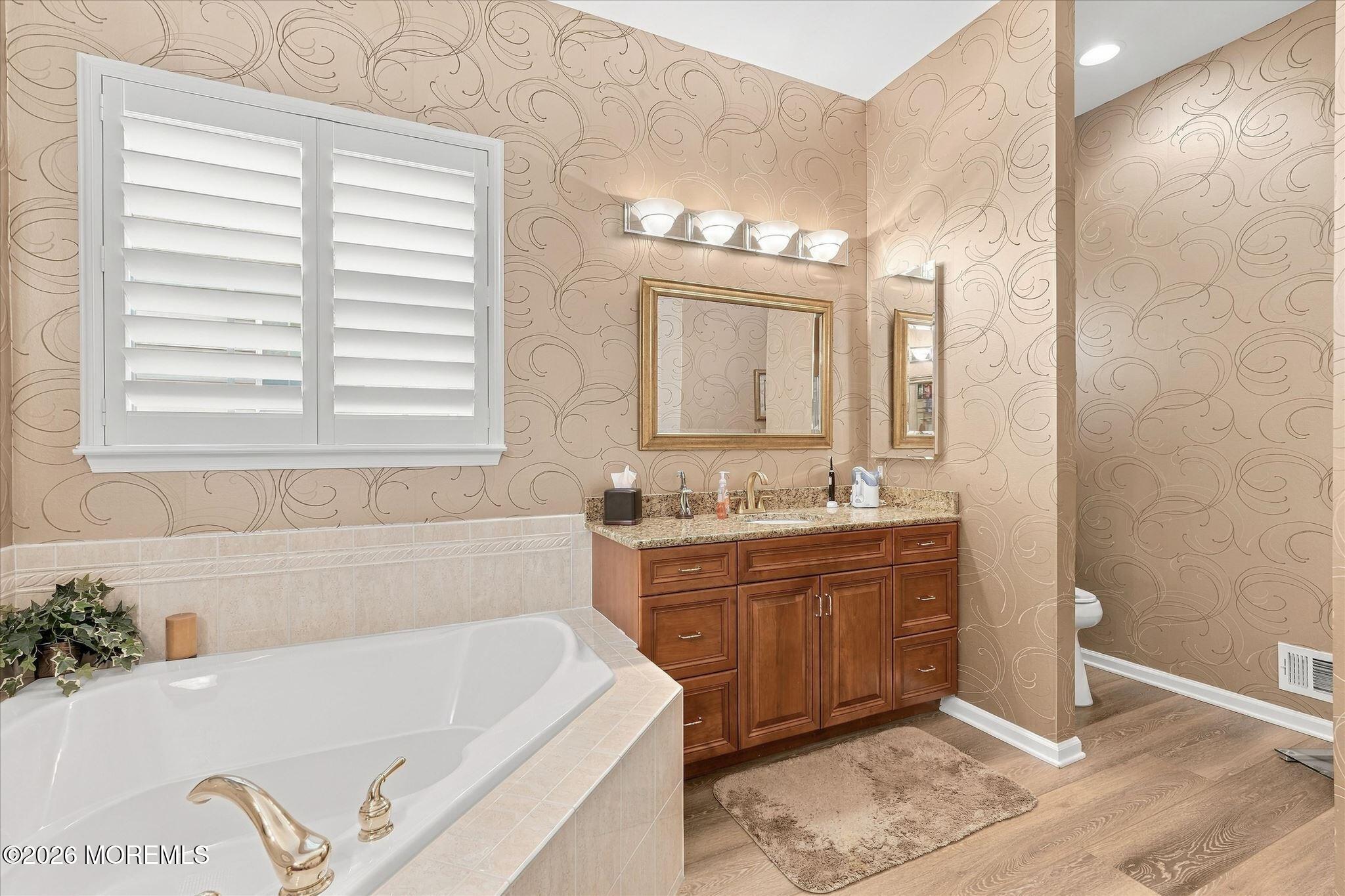 26 Pond View Circle Barnegat NJ 08005