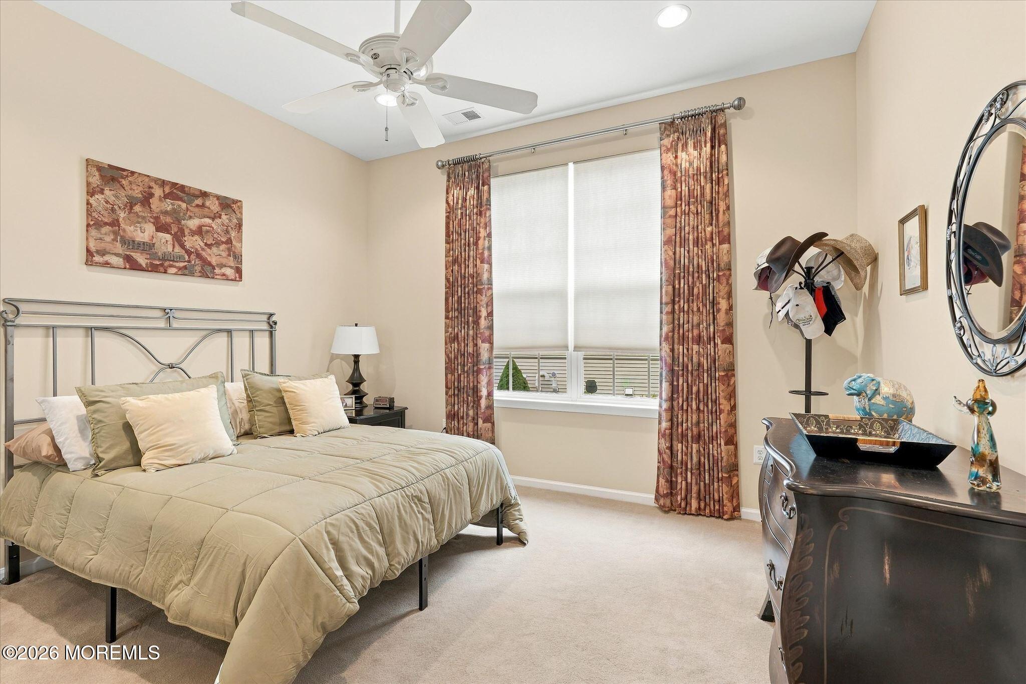 26 Pond View Circle Barnegat NJ 08005