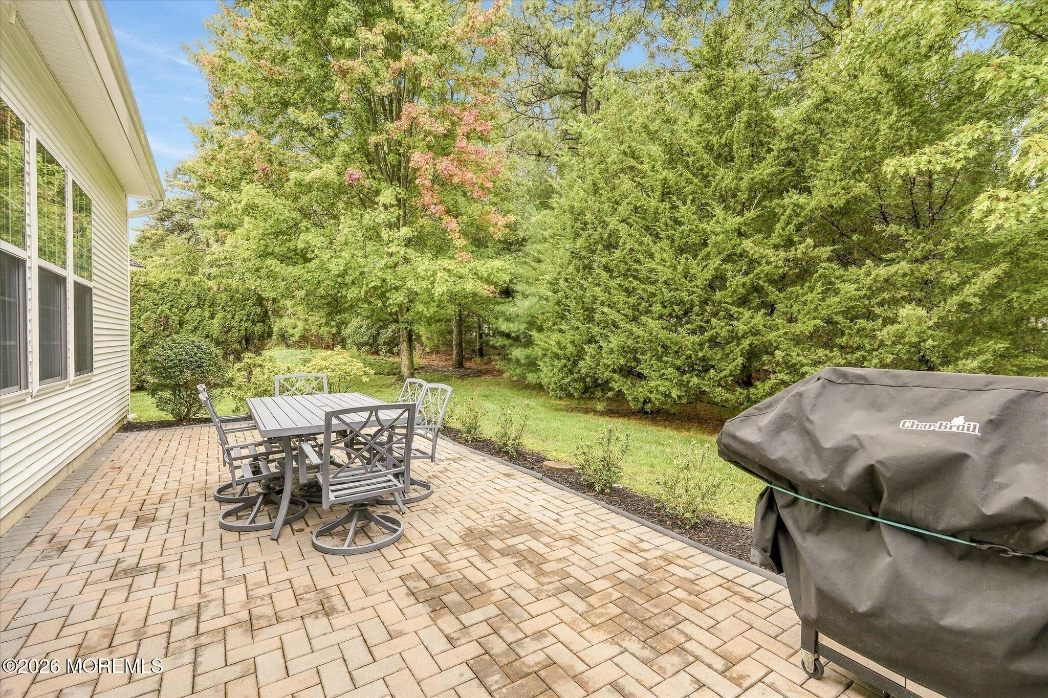26 Pond View Circle Barnegat NJ 08005