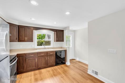 543 Harris Avenue Brielle NJ 08730