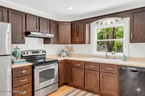 543 Harris Avenue Brielle NJ 08730