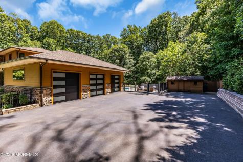 17 Hidden Hollow Terrace Holmdel NJ 07733