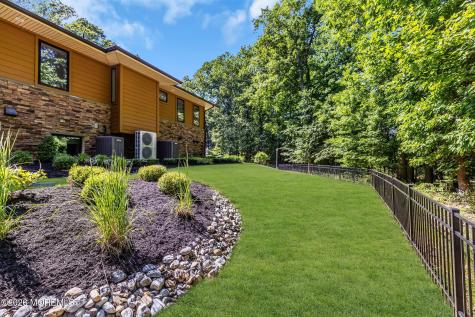 17 Hidden Hollow Terrace Holmdel NJ 07733