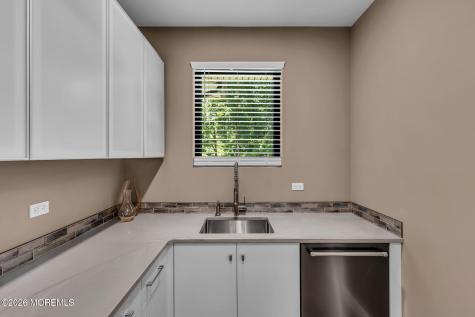17 Hidden Hollow Terrace Holmdel NJ 07733
