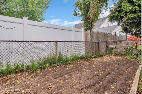 165 Old Post Road Edison NJ 08817