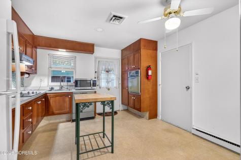 569A Sheffield Court Lakewood NJ 08701