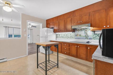 569A Sheffield Court Lakewood NJ 08701