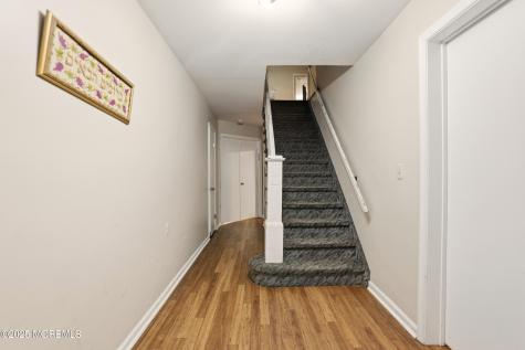 637 6th Street Lakewood NJ 08701