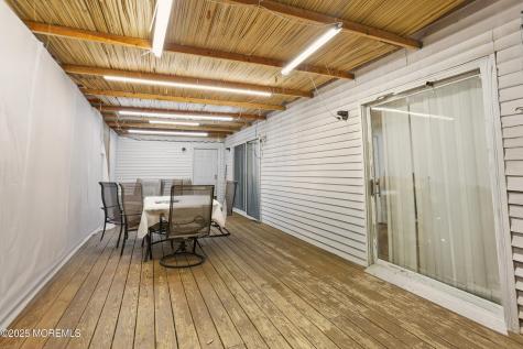 637 6th Street Lakewood NJ 08701