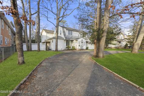 637 6th Street Lakewood NJ 08701