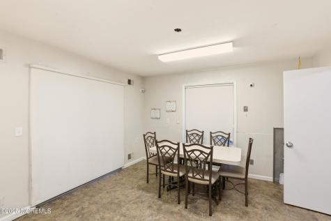 637 6th Street Lakewood NJ 08701