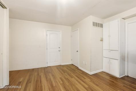 637 6th Street Lakewood NJ 08701