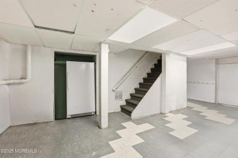 637 6th Street Lakewood NJ 08701