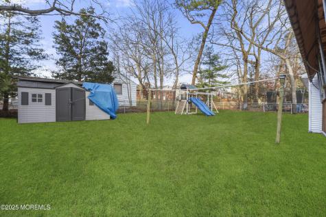 637 6th Street Lakewood NJ 08701