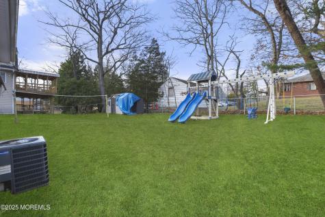 637 6th Street Lakewood NJ 08701