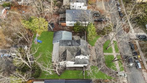 637 6th Street Lakewood NJ 08701