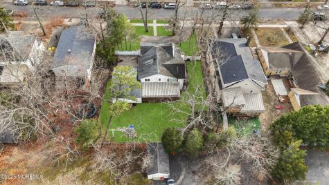 637 6th Street Lakewood NJ 08701