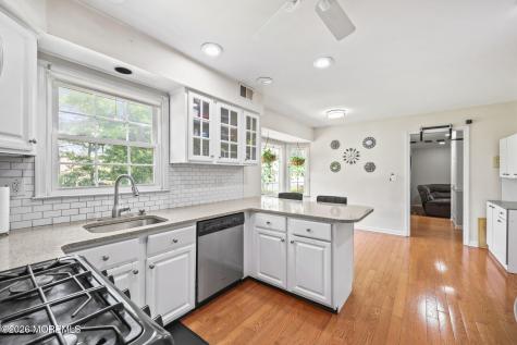78 Henderson Road Kendall Park NJ 08824