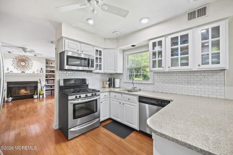 78 Henderson Road Kendall Park NJ 08824